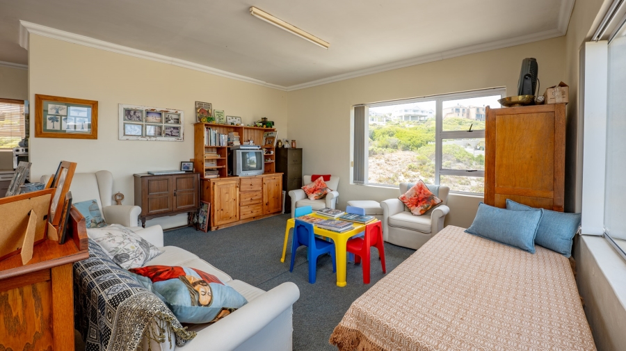 3 Bedroom Property for Sale in Struisbaai Western Cape